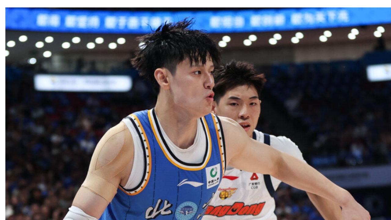 北京逆转广东总分2-1晋级！周琦18+8+4帽曾凡博15分 下轮战上海