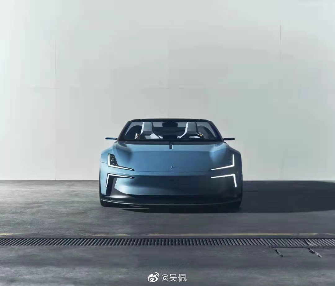它叫极星O2概念车，设计师也许是个保时捷迷