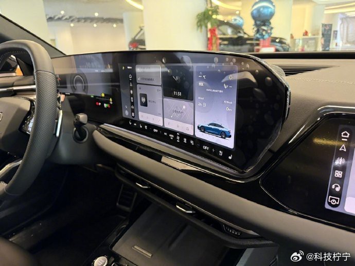 上汽奥迪A5L售26万元起，搭载华为智驾科技