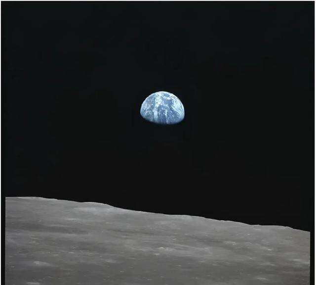 每一张都是经典都是传奇!由哈苏拍出来的照片你知道哪一张?休闲区蓝鸢梦想 - Www.slyday.coM 每一张都是经典都是传奇!由哈苏拍出来的照片你知道哪一张?休闲区蓝鸢梦想 - Www.slyday.coM