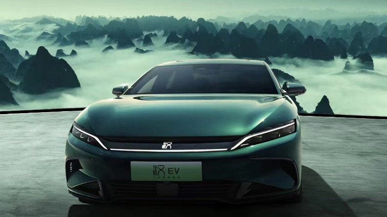 广汽埃安摸着比亚迪过河