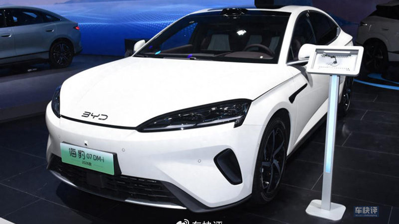 在成都车展上，看到2026款海豹07 DM-i，感觉这车会大卖