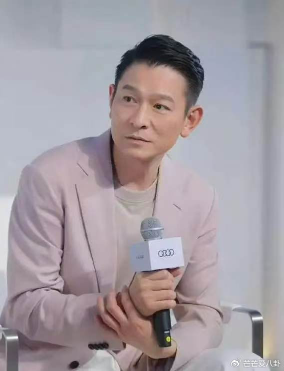 追梦不止！刘德华承诺2028年做导演，多年默默打磨原创剧本