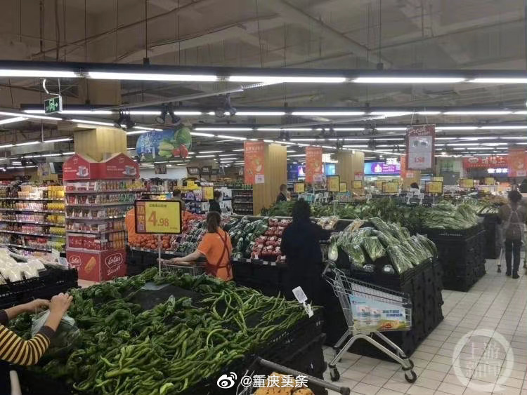 重庆各大商超保供市民菜篮子