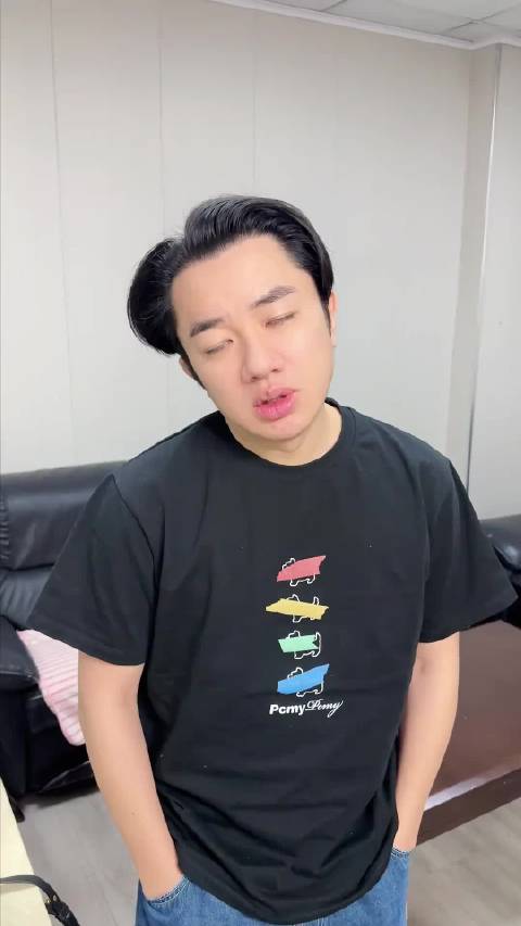 不在“戏外下功夫”，怎么让郑导“扬名立万”？