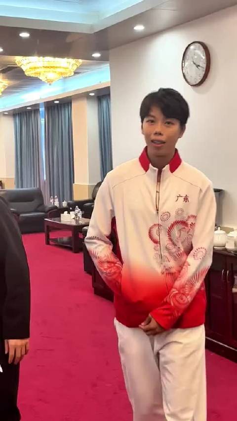 在暨大，你能见到这些体育健儿....... 视频来源：暨南大学校友会