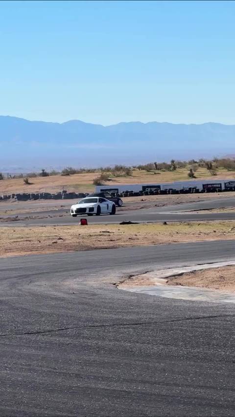 后驱的奥迪R8，丝滑如宝马