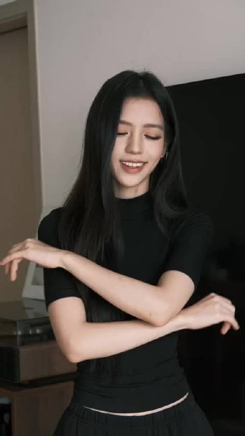 你究竟是恨我这张脸，还是恨你没有这张脸