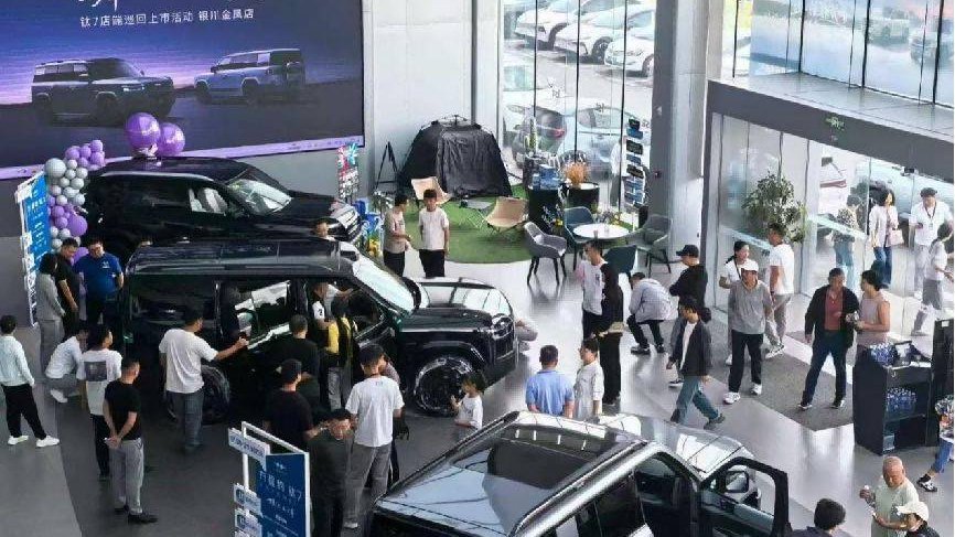 拆解方程豹钛7爆火背后的智慧生态