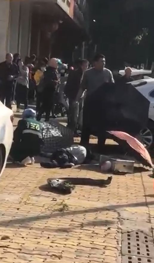 突发!一皮卡车横冲直撞,多车受损、1人死亡!警方通报:司机毒驾休闲区蓝鸢梦想 - Www.slyday.coM 突发!一皮卡车横冲直撞,多车受损、1人死亡!警方通报:司机毒驾休闲区蓝鸢梦想 - Www.slyday.coM