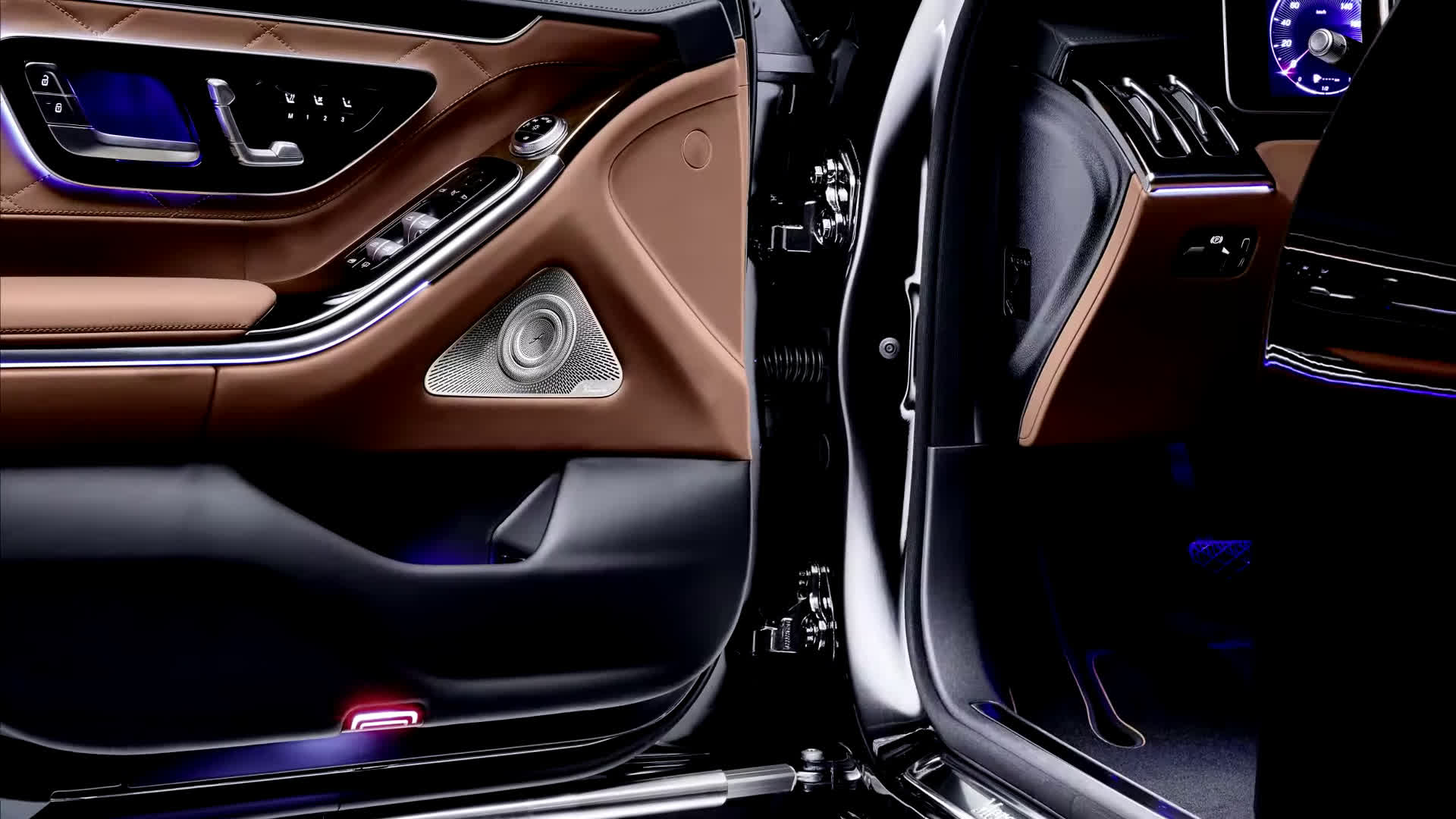 2022全新奔驰S级 GUARD防弹车 外观和内饰