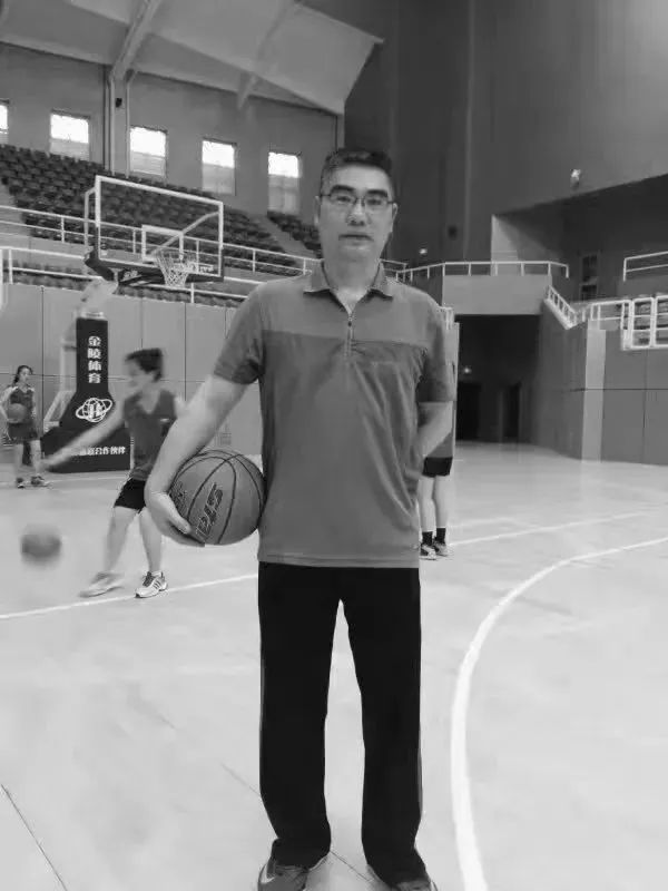 如果你记得,柳州的他们就永远活着|告别2021休闲区蓝鸢梦想 - Www.slyday.coM 如果你记得,柳州的他们就永远活着|告别2021休闲区蓝鸢梦想 - Www.slyday.coM