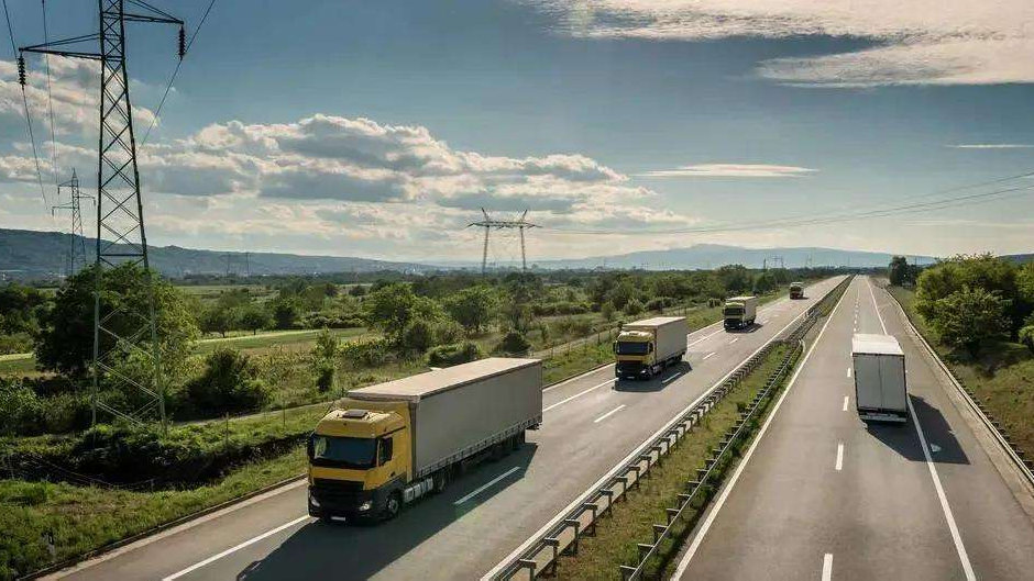 为车主节省60亿，为地球减排104万吨，交通碳中和可以这样做