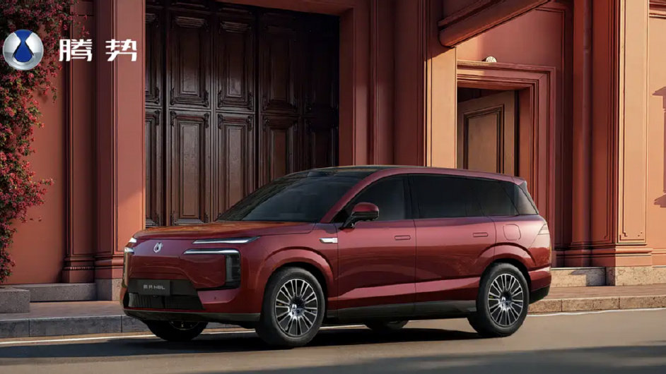 全新腾势N8L官图，打蔚来ES8和问界M8都够呛