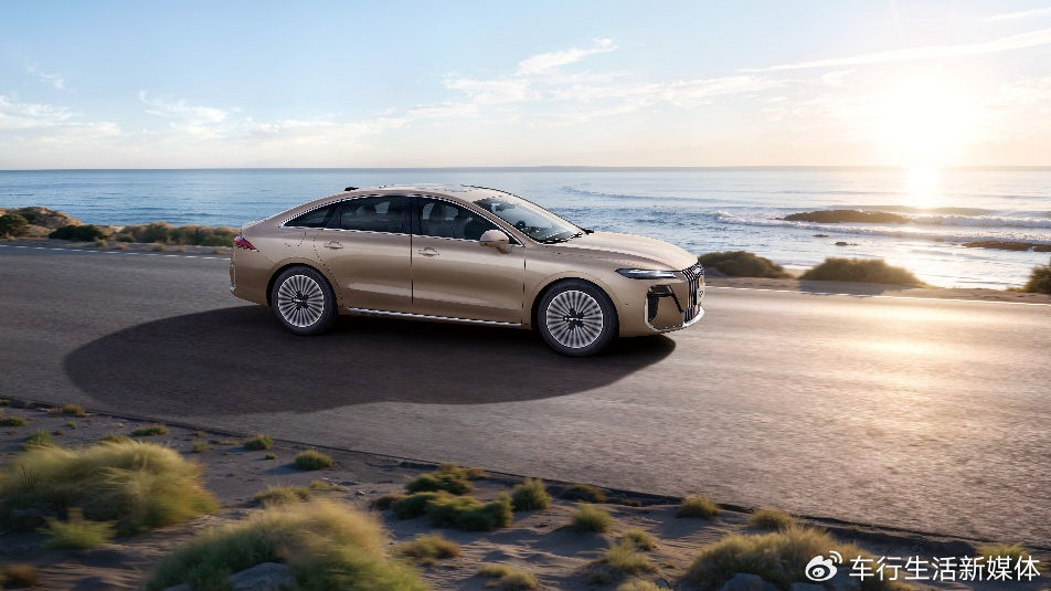 荣威M7 DMH把中大型插混轿车价格打到了8.58万，还给了终身质保