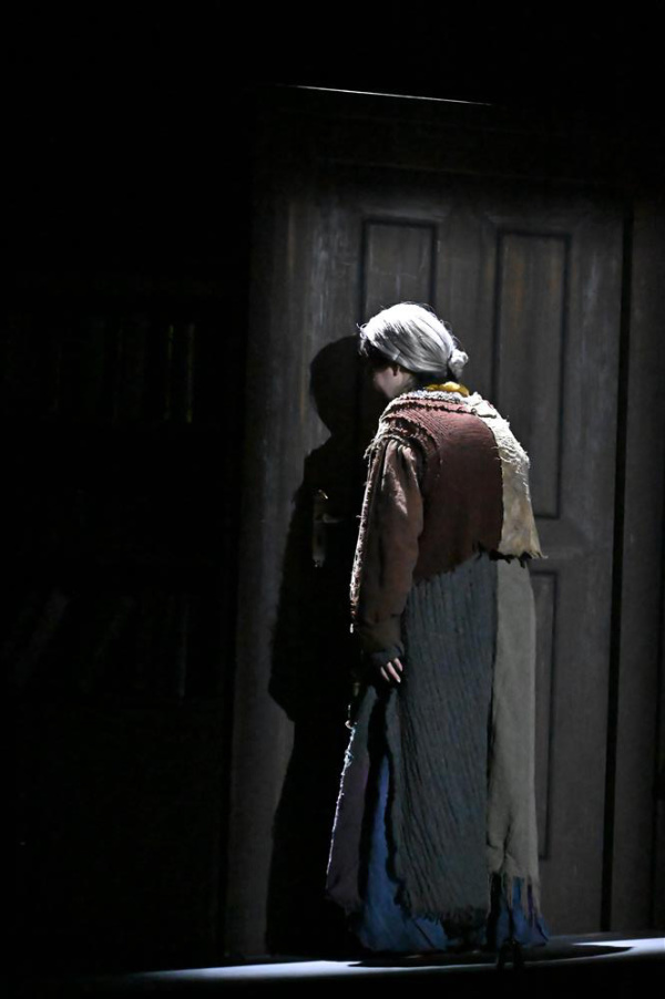 悬疑喜剧《核桃没有仁》来沪,一部戏三种结局,故事走向由观众决定休闲区蓝鸢梦想 - Www.slyday.coM 悬疑喜剧《核桃没有仁》来沪,一部戏三种结局,故事走向由观众决定休闲区蓝鸢梦想 - Www.slyday.coM