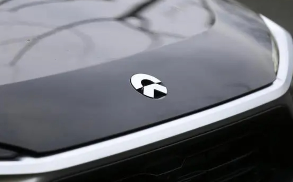 突发!上海一蔚来试驾车冲进人行道致一死一伤休闲区蓝鸢梦想 - Www.slyday.coM 突发!上海一蔚来试驾车冲进人行道致一死一伤休闲区蓝鸢梦想 - Www.slyday.coM