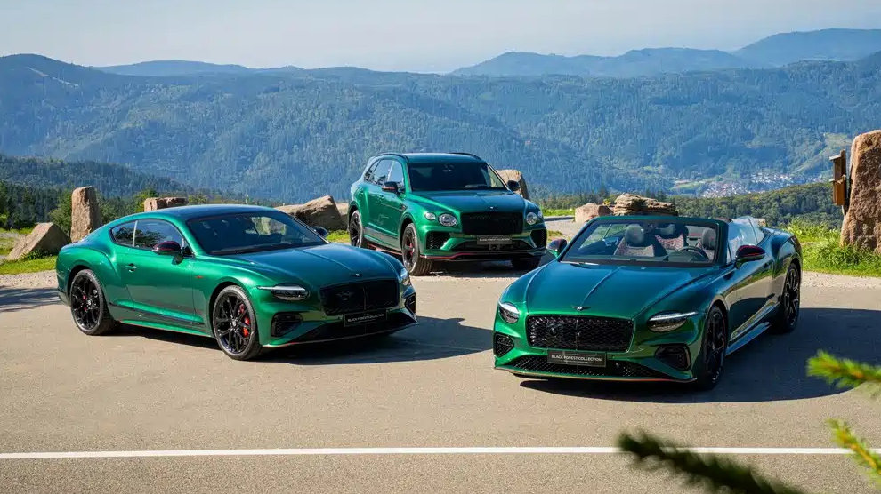 今日新车播报：奔驰两款新车上市，宾利保时捷兰博基尼官图发布