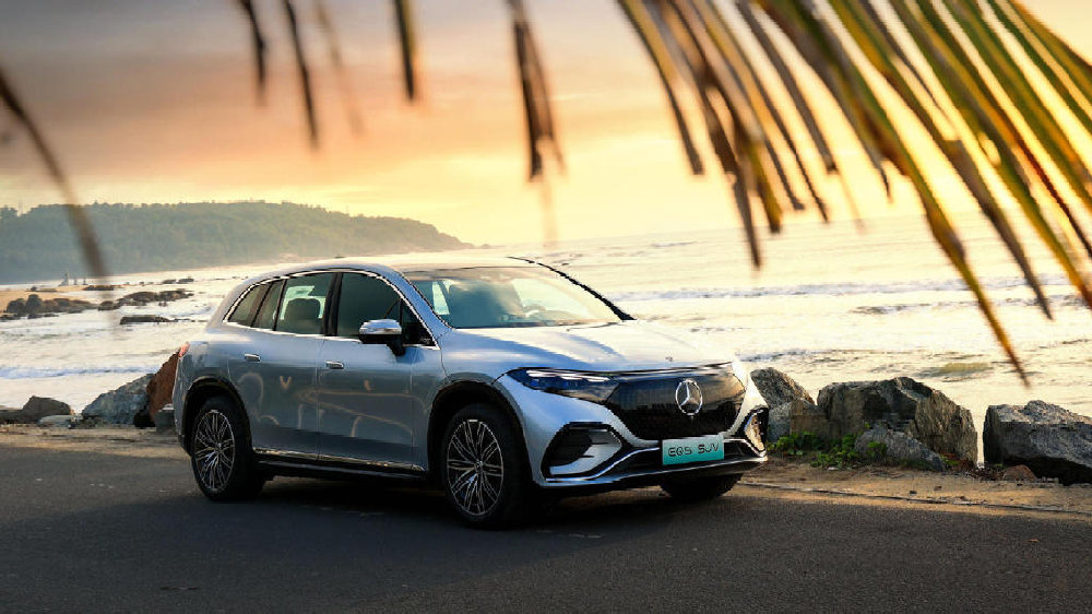 全新EQS纯电SUV / EVA平台基础的“可持续豪华”