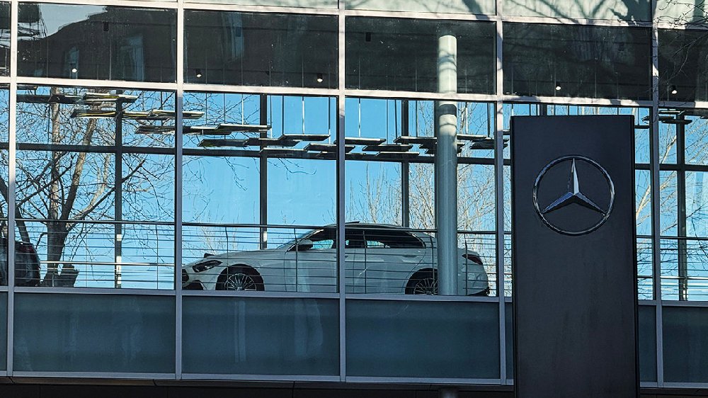 奔驰标准的另一面 始终如一的豪华客户体验丨汽势封面