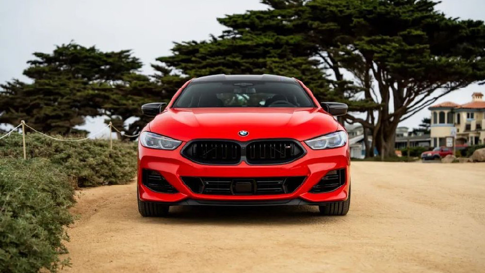 宝马8系告别版上市！限量500台、V8心脏、全满配！