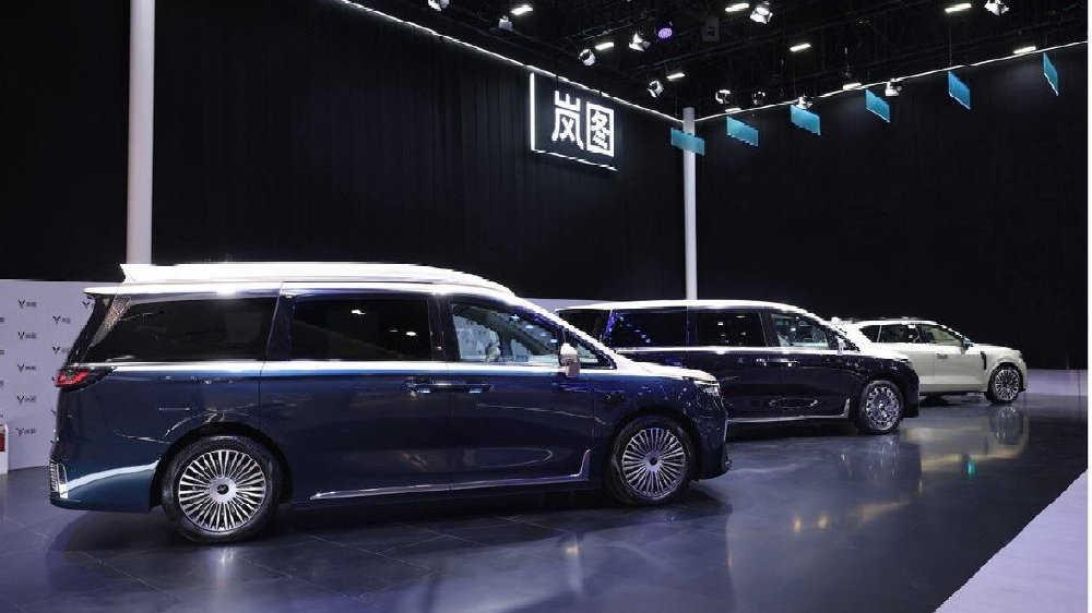 双车热销、新品接力，岚图汽车携强劲势头即将登陆港股