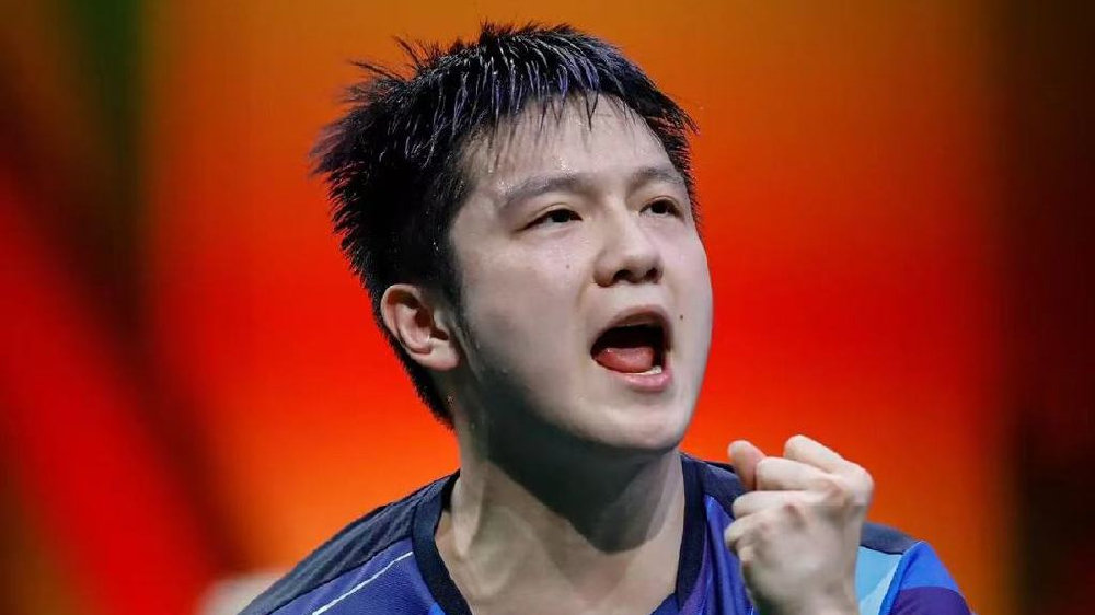 “中国 F1 第一人” 周冠宇！晒和樊振东同框照，喊话 好久不见 bro！