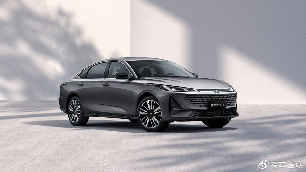 五项核心维度全面进阶 长安第四代逸动上市限时价7.29万元起售​​