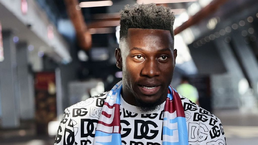 曼联弃将获巨星待遇！奥纳纳：土耳其球迷的爱让我震惊，周日有望首秀