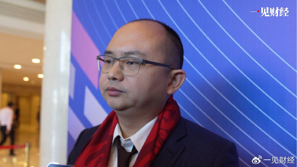网红经纪公司老板给省委书记“上课”