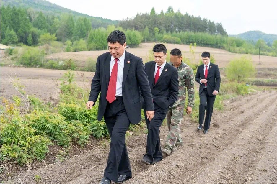 “我的快乐从这个季节开始”休闲区蓝鸢梦想 - Www.slyday.coM “我的快乐从这个季节开始”休闲区蓝鸢梦想 - Www.slyday.coM