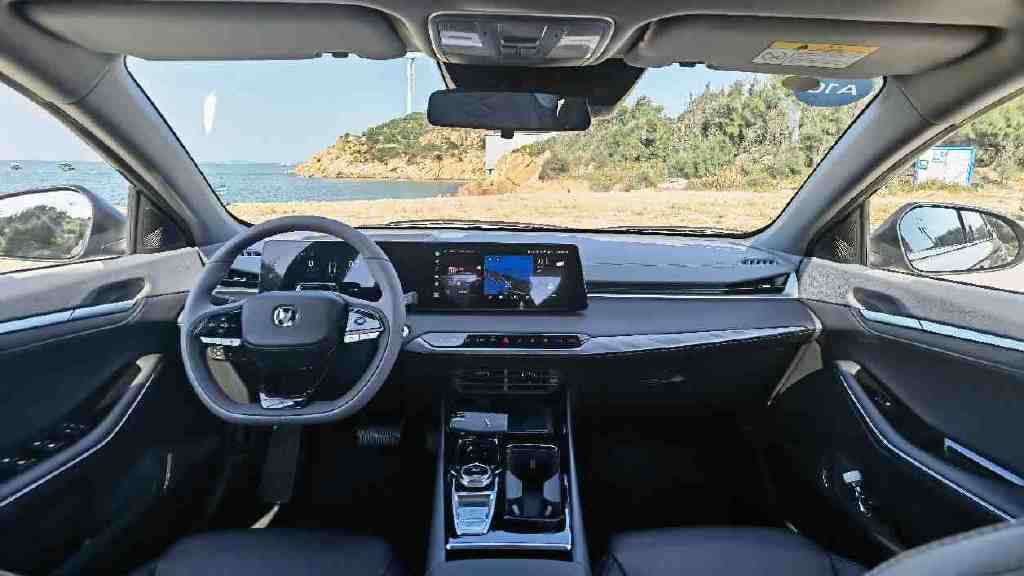 试驾过锐程PLUS才知道,十万级别座驾可以这么安逸休闲区蓝鸢梦想 - Www.slyday.coM 试驾过锐程PLUS才知道,十万级别座驾可以这么安逸休闲区蓝鸢梦想 - Www.slyday.coM