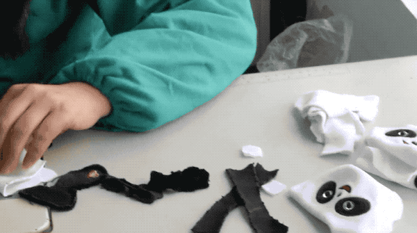 「一墩难求」的冰墩墩是怎么生产的?休闲区蓝鸢梦想 - Www.slyday.coM 「一墩难求」的冰墩墩是怎么生产的?休闲区蓝鸢梦想 - Www.slyday.coM