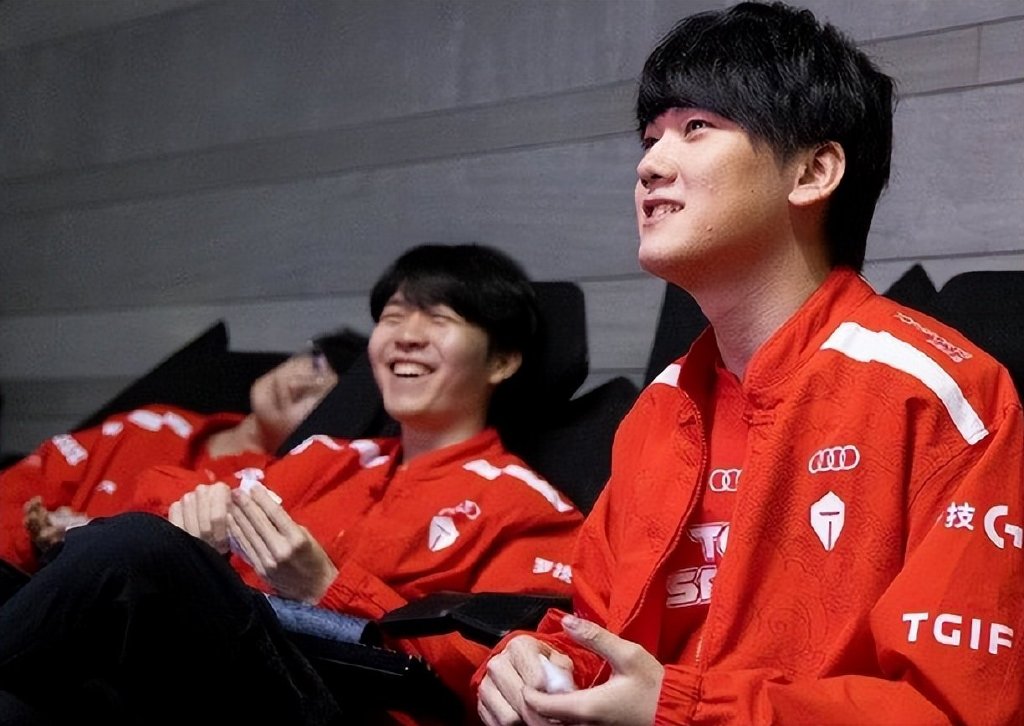 最新全球LOL战队实力榜出炉,T1依旧大魔王,JDG被低估休闲区蓝鸢梦想 - Www.slyday.coM 最新全球LOL战队实力榜出炉,T1依旧大魔王,JDG被低估休闲区蓝鸢梦想 - Www.slyday.coM