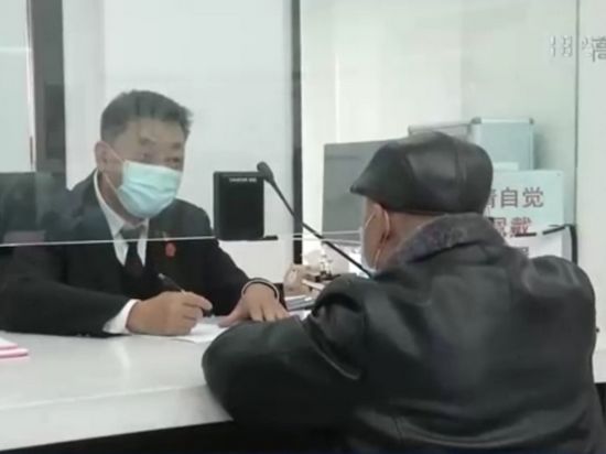 男子失忆失踪22年!突然“找回自己”并找到了家人 可消失的身份怎么办?休闲区蓝鸢梦想 - Www.slyday.coM 男子失忆失踪22年!突然“找回自己”并找到了家人 可消失的身份怎么办?休闲区蓝鸢梦想 - Www.slyday.coM