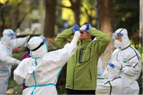 “不漏一户、不落一人”,他们都来了!直击闵行核酸检测现场休闲区蓝鸢梦想 - Www.slyday.coM “不漏一户、不落一人”,他们都来了!直击闵行核酸检测现场休闲区蓝鸢梦想 - Www.slyday.coM