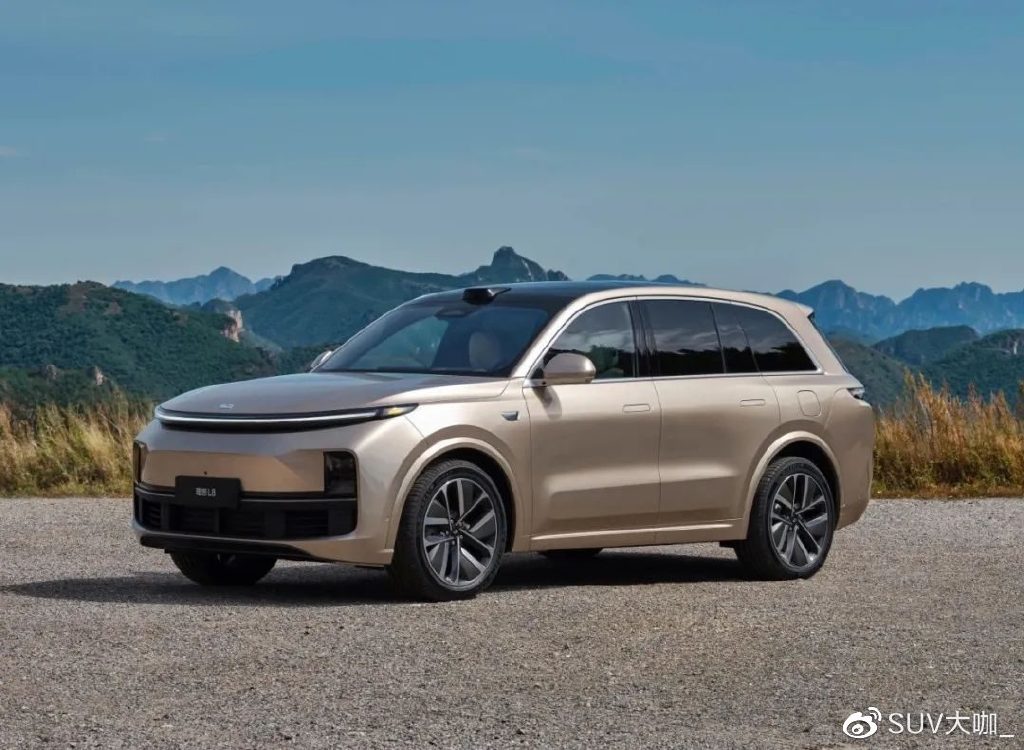 5米车长+六座,魏牌蓝山对比理想L8,能比得过吗?