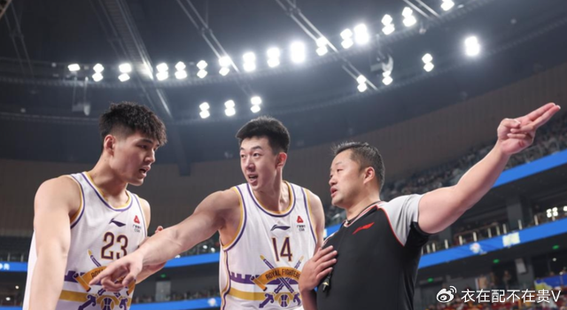 CBA最新消息！曝陈国豪加盟广东宏远，福建续约邹阳，闫鹏飞离队