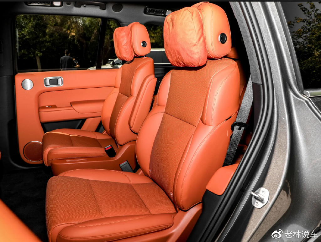 理想L8上市了,车宽1995mm,和宝马X5L同级,标配空气悬架休闲区蓝鸢梦想 - Www.slyday.coM 理想L8上市了,车宽1995mm,和宝马X5L同级,标配空气悬架休闲区蓝鸢梦想 - Www.slyday.coM