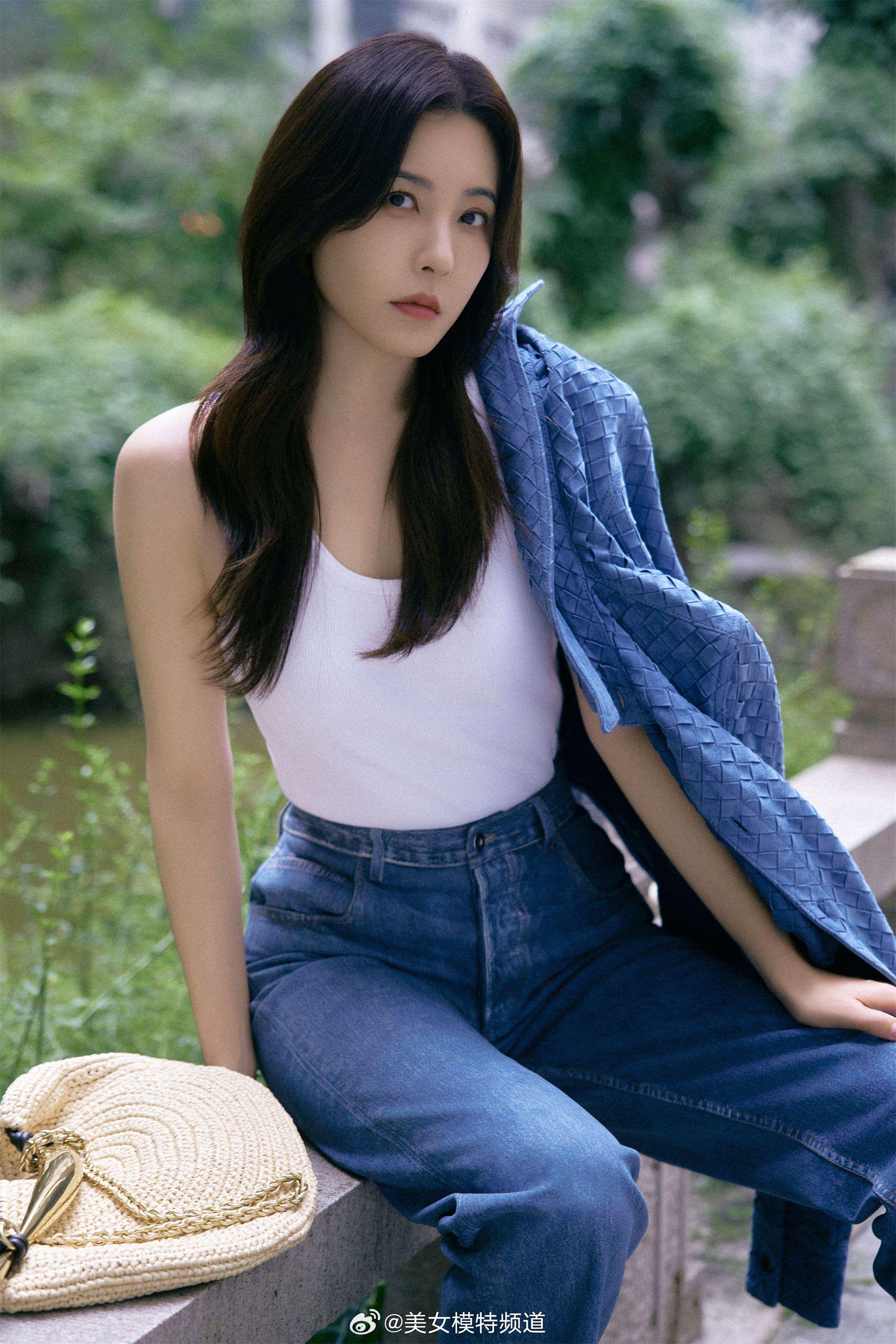 曾黎姑苏现美人