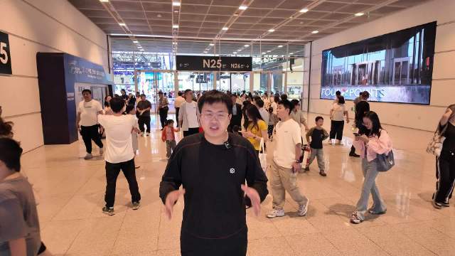 问界M8增程版：天津车展千里挑一的车