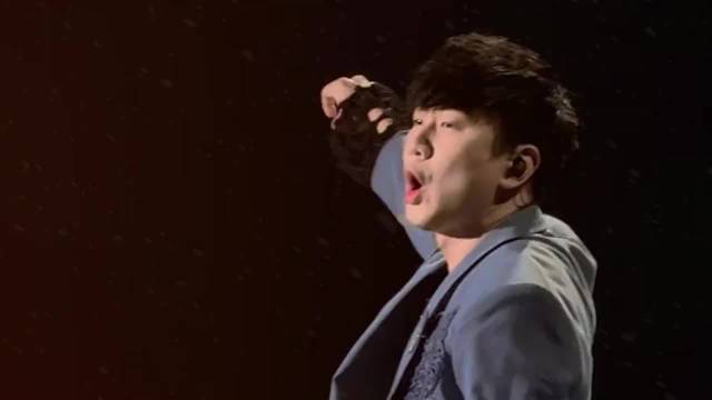 金碧辉煌注入林魂的「雪落下的声音」