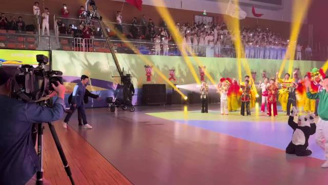 吴京的人生转折点应该是2015这两个月吧