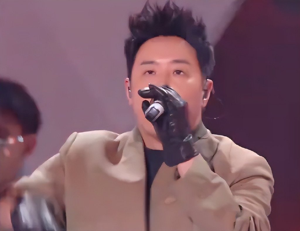 湖南卫视跨年晚会:潘玮柏被嘲胖了,何炅感动落泪,杨紫歌声甜美休闲区蓝鸢梦想 - Www.slyday.coM 湖南卫视跨年晚会:潘玮柏被嘲胖了,何炅感动落泪,杨紫歌声甜美休闲区蓝鸢梦想 - Www.slyday.coM