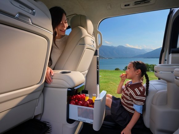 大家庭出行最佳之选！“AI全场景家庭旗舰MPV”吉利银河V900 正式上市