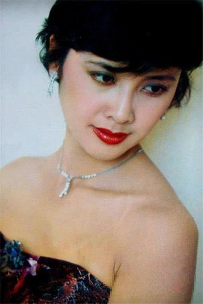 中国四大美女明星盘点,风华绝代国色天香,微笑甜美可爱迷人