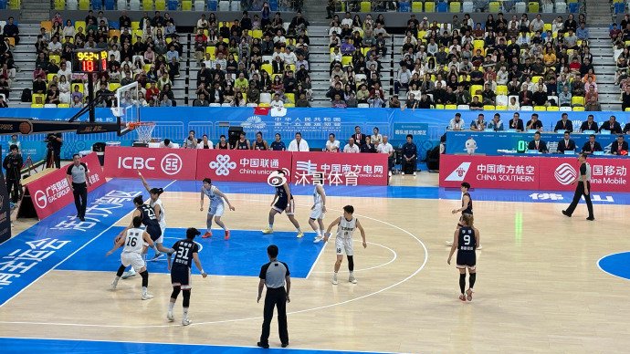 全运女篮半决赛：四川多点开花 107-65 大胜江苏,韩旭率队剑指冠军