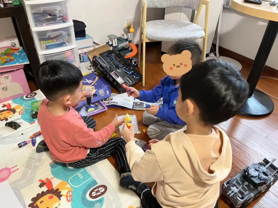 疫情下的上海休闲区蓝鸢梦想 - Www.slyday.coM 疫情下的上海休闲区蓝鸢梦想 - Www.slyday.coM
