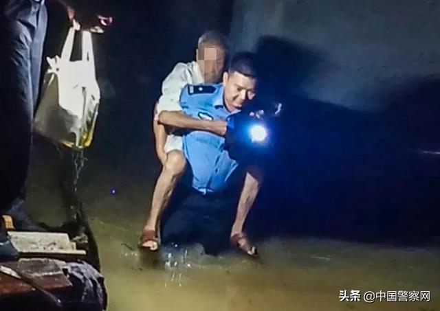 超强台风“灿都”逼近!温州公安严阵以待休闲区蓝鸢梦想 - Www.slyday.coM 超强台风“灿都”逼近!温州公安严阵以待休闲区蓝鸢梦想 - Www.slyday.coM