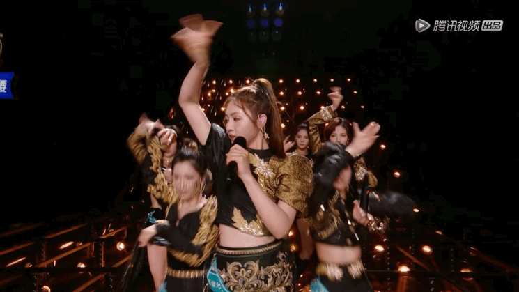 张艺凡/徐艺洋/姜贞羽/刘梦/赵粤/林君怡/王艺瑾/谢安然/孙珍妮